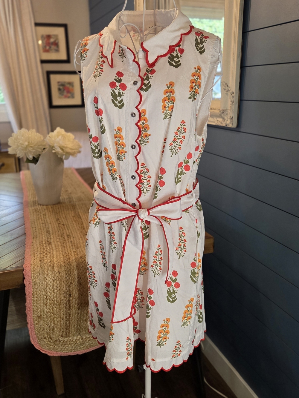entro White Floral Tie-Waist Dress with Red and Orange Accents - Picture 3 of 10